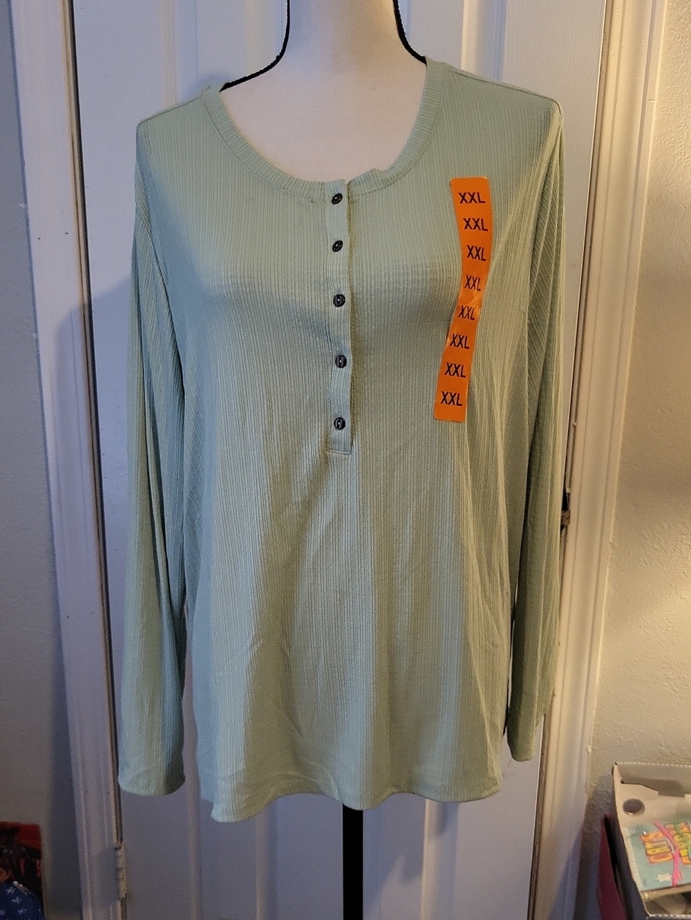 GH Bass & Co. Long-Sleeve Ribbed Henley Top in Sage Green